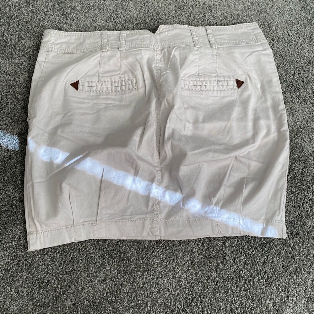 Skirt - Picture 3 of 4